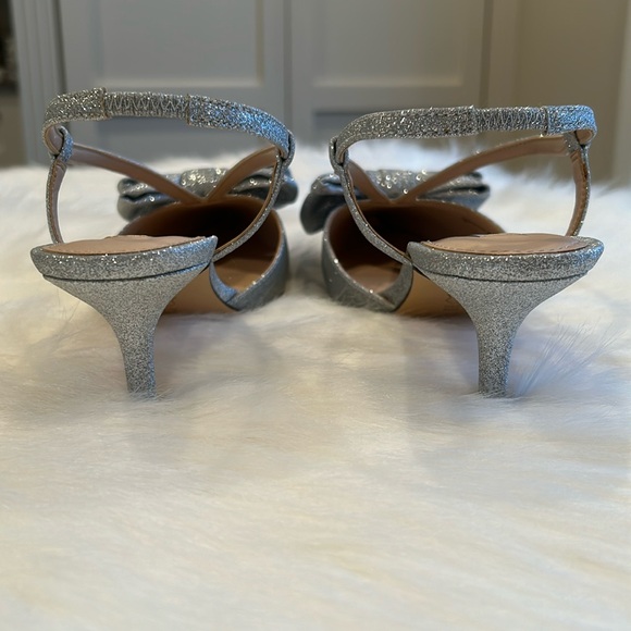 NWB Nina Bow-Topped Silver Sparkle Slip on Strap Heels - Picture 11 of 14